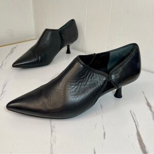 Donald J. Pliner Black Pointed Leather Kitten Heel Booties Size 10M